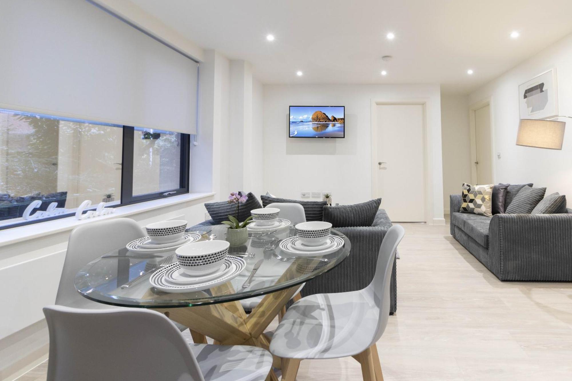 Appartement Linacre 1&2 - One And Two Bed Flat Behind The Cathedral With Free Parking And Fast Wifi à Exeter Extérieur photo