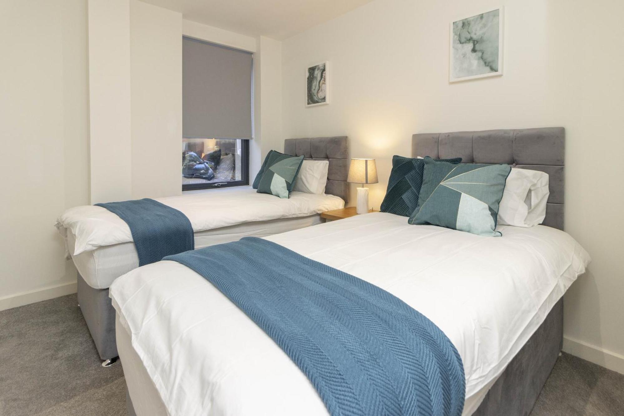 Appartement Linacre 1&2 - One And Two Bed Flat Behind The Cathedral With Free Parking And Fast Wifi à Exeter Chambre photo